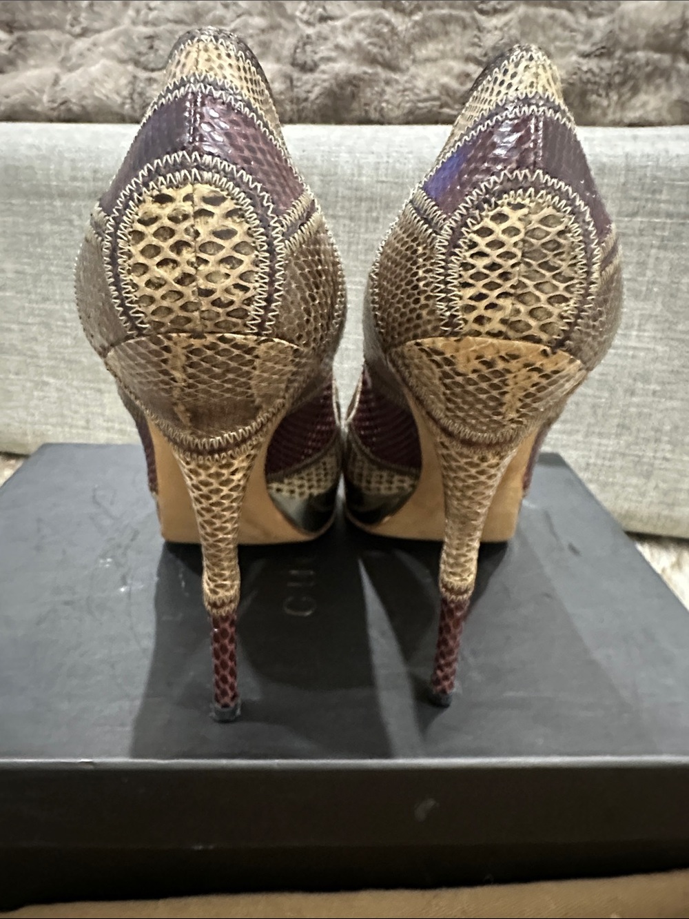 GUCCI Brown PURE SNAKE SKIN Pointed Toe Platform Pumps W/gold GUCCI - Picture 7 of 11